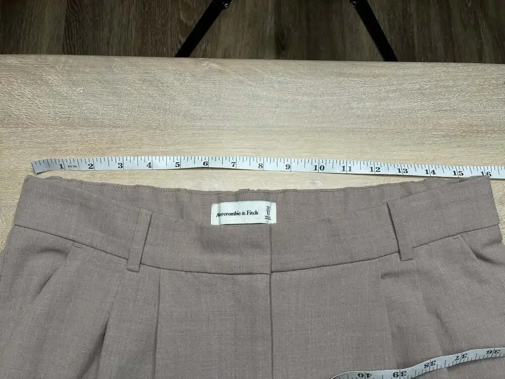 Abercrombie A&F Sloane Tailored Wide Leg Pant in Heather Taupe Size 31